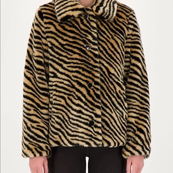 Kate Spade Fur coat - Picture 5 of 8